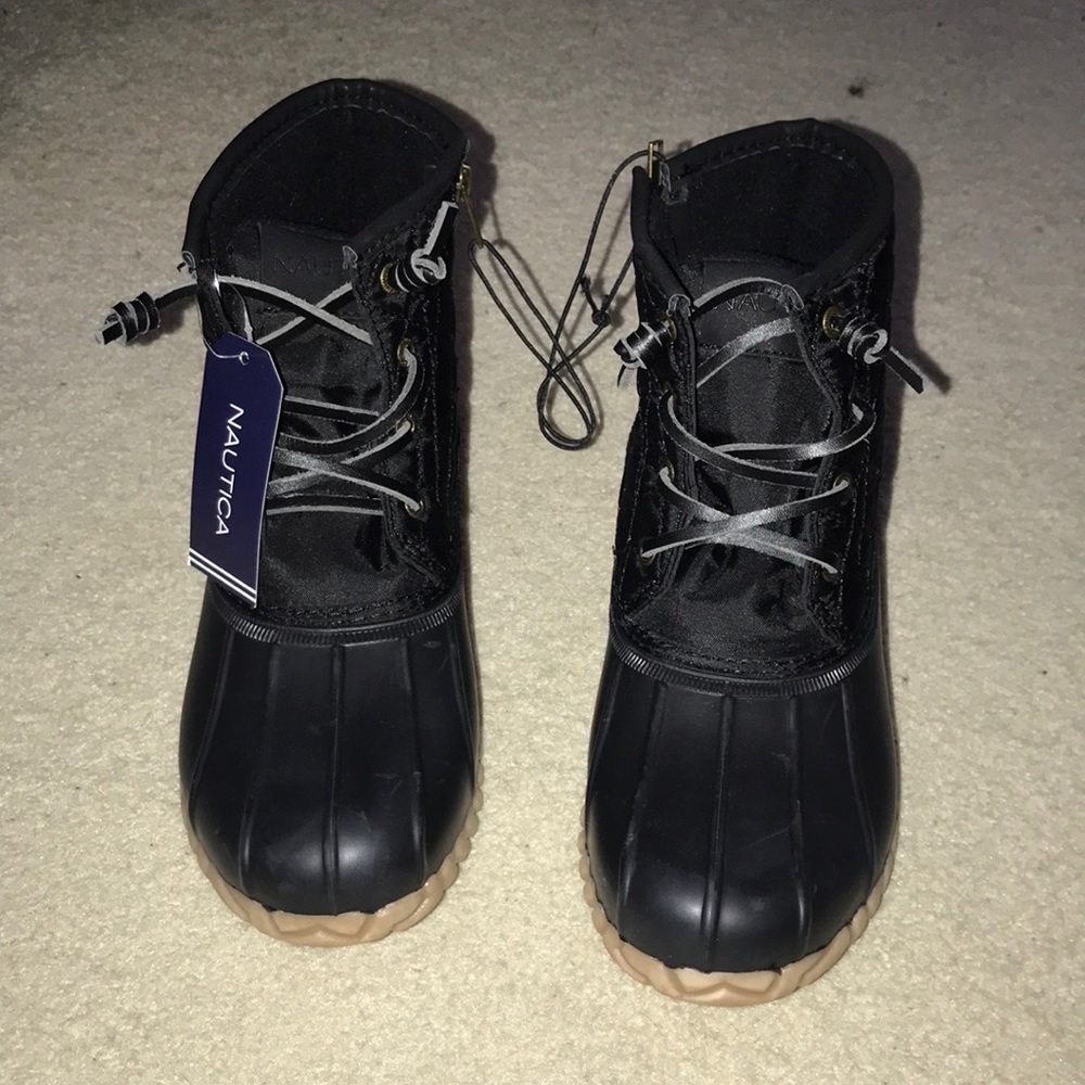 BRAND NEW DUCK BOOTS
